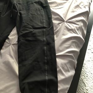 Lululemon Size 8 Joggers